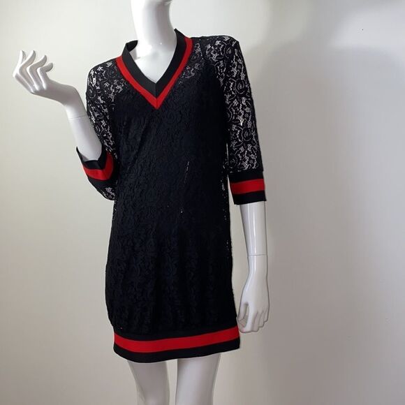 New Romeo & Juliet Couture
Lace 3/4 Sleeve Sheath - Picture 1 of 11